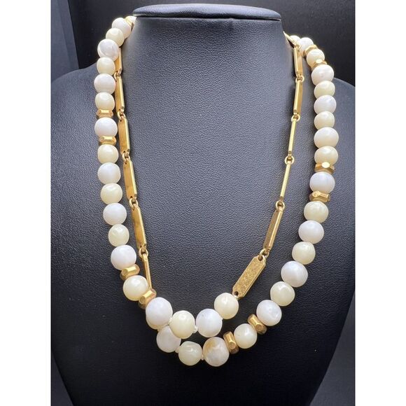 Cream Marble Swirl Necklace - Picture 2 of 6